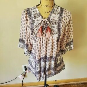 Size Medium Knox Rose Tassel Blouse Floral Pattern